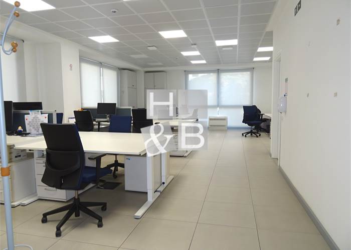 UFFICIO MQ 341 IN ELEGANTE CONTESTO