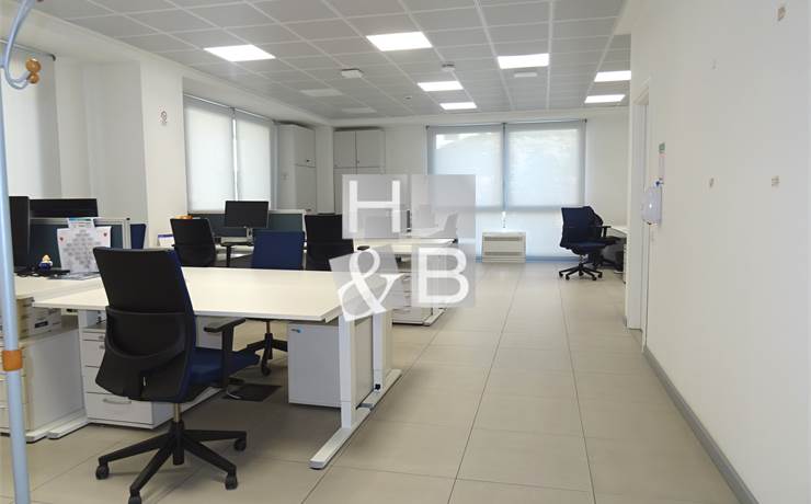 UFFICIO MQ 341 IN ELEGANTE CONTESTO
