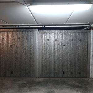 Garage In Vendita a Modena