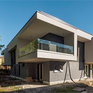 Villetta schiera In Vendita a Modena